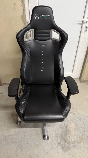 Noblechairs EPIC Mercedes-AMG Petronas F1 Team Gaming Szk