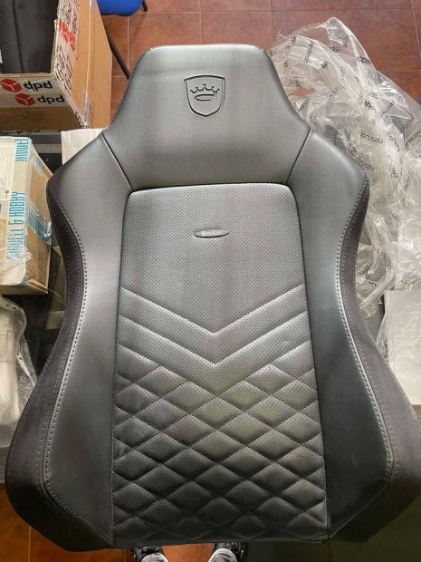 Noblechairs httmla