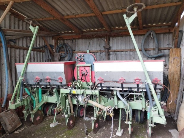 Nodet Planter II szemenk�nti magvet�g�p