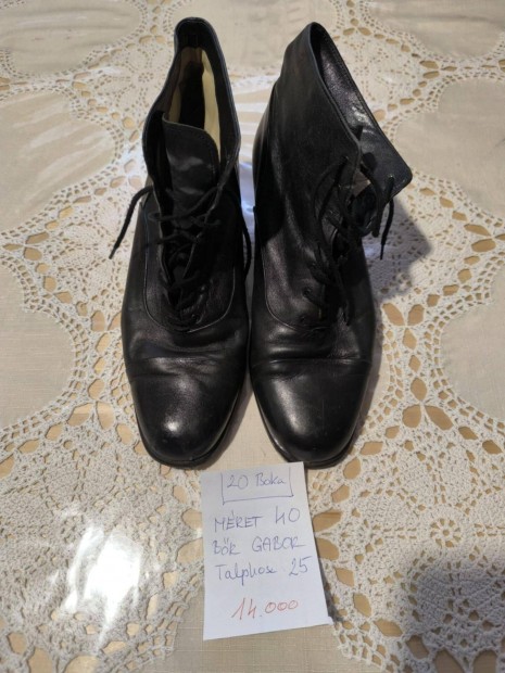 N�i B�r Boka t�ncos cip�