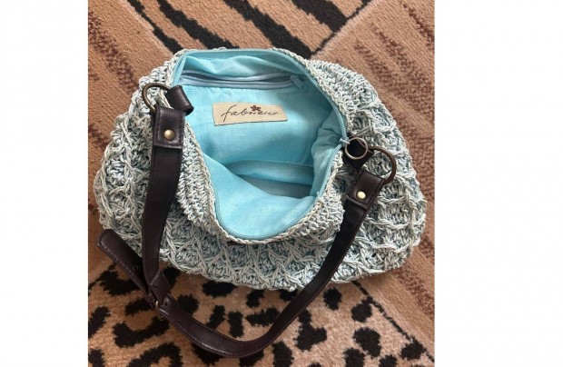 N�i Fabrizio fonott v�llt�ska t�rkiz