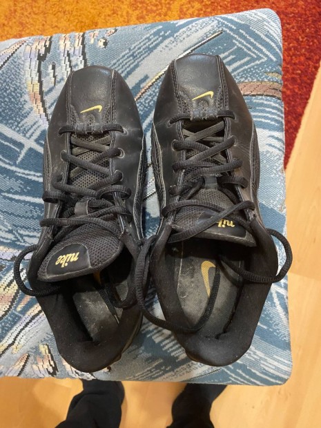Női Nike sportcipő eladó!