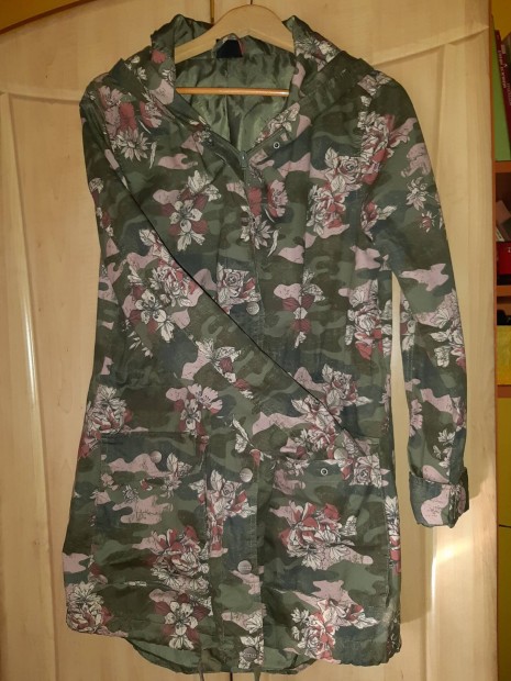 Ni tmeneti parka kabt.
