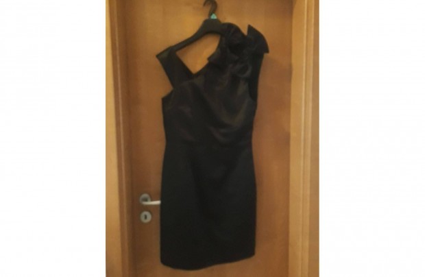 Női fekete alkalmi masnis ruha H: 90 cm Sz: 38 cm
