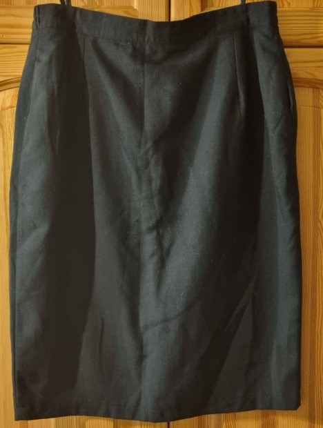 N�i fekete szoknya, nagyobb m�ret