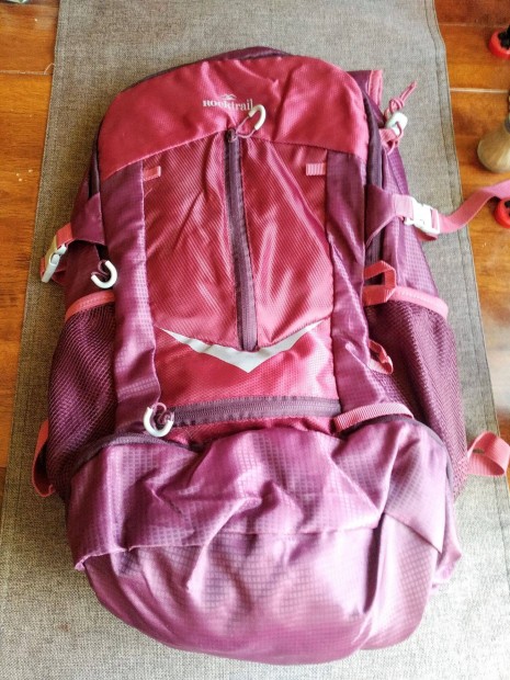 N�i-f�rfi �j T�ra h�tizs�k Sok Praktikus Extra, Es�huzat, Sisaktart