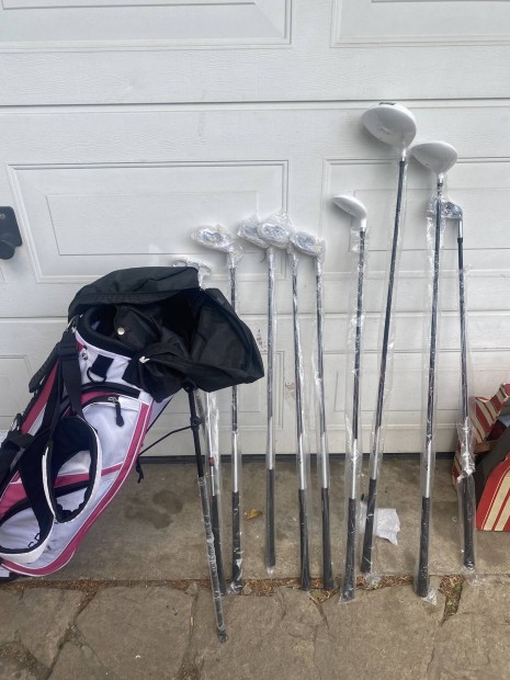 Női golfszett jobbkezes 9 db golfütő