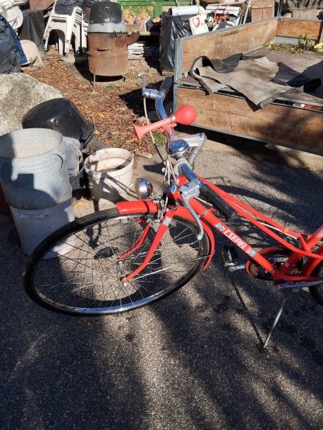 Ni kerkpr, jszer llapotban.