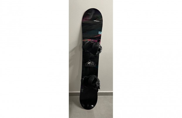 Ni kezd snowboard felszerels (board, kts, bakancs, tska)