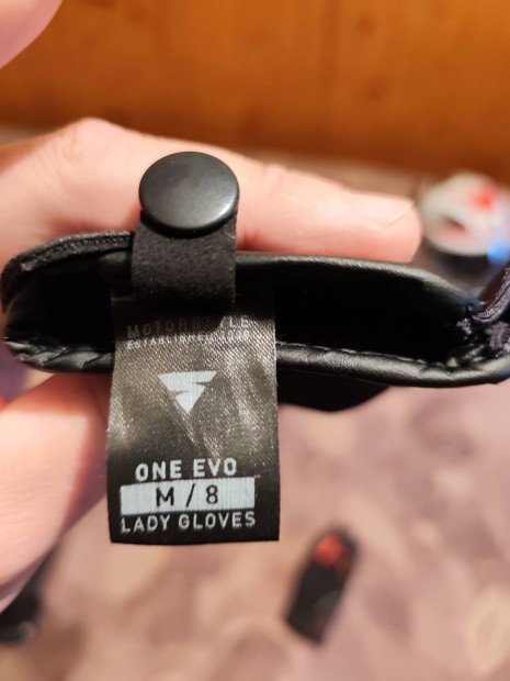 N�i motoros felszerel�s 