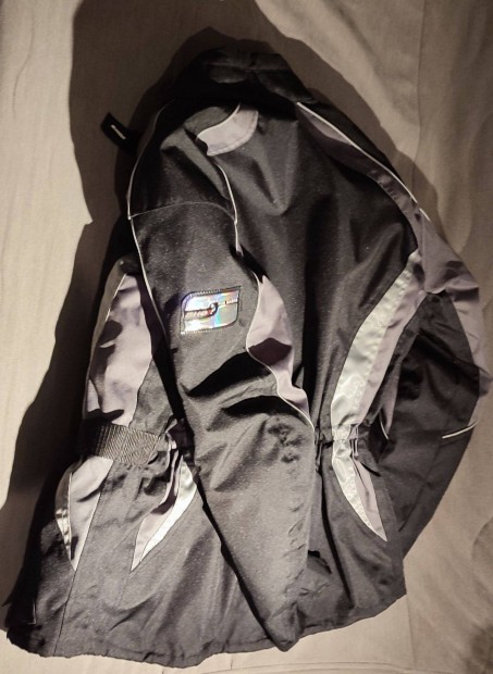 Ni motoros kabt S mretben elad