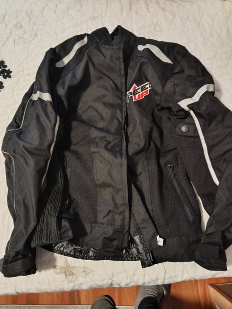 N�i motoros kab�t elad�