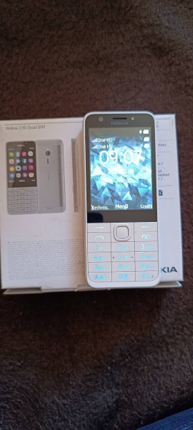 Nokia 230 Dual SIM kártyafüggetlen mobiltelefon