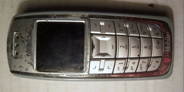 Nokia 3120 (Ver.23) 2004 (30-as) srlt, hinyos