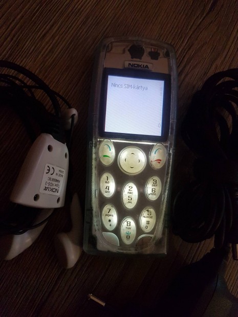 Nokia 3200 tartzkokkal hibtlan szp llapott ( Pcs )