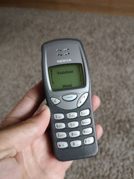 Nokia 3210 #931 j utngyrtott akksival