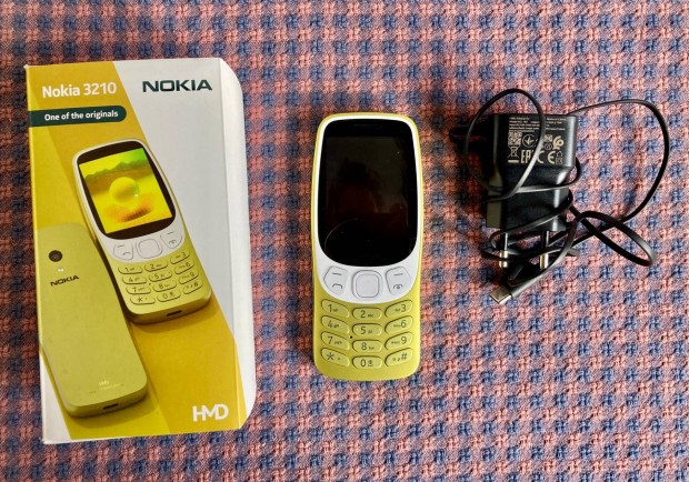 Nokia 3210, arany sznben, jszer llapotban elad