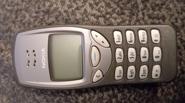 Nokia 3210 mobiltelefon