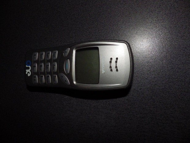 Nokia 3210 mobiltelefon