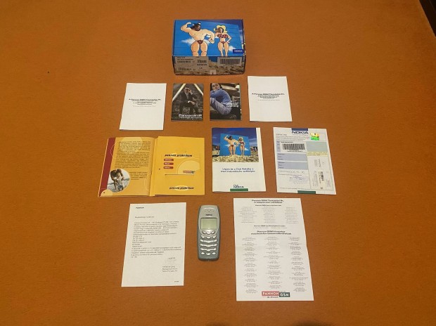Nokia 3410 Dobozzal, és rengeteg doksival