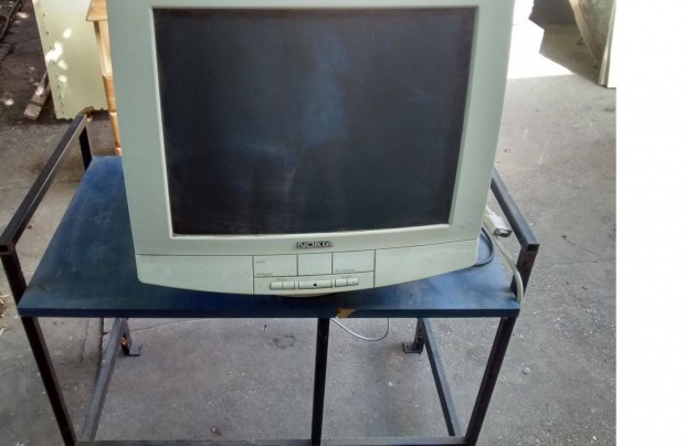 Nokia 455Xi CRT Monitor s asztala