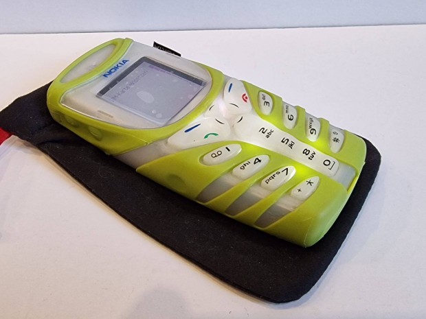 Nokia 5100 fggetlen, flis burkolattal, tkletes mkdssel