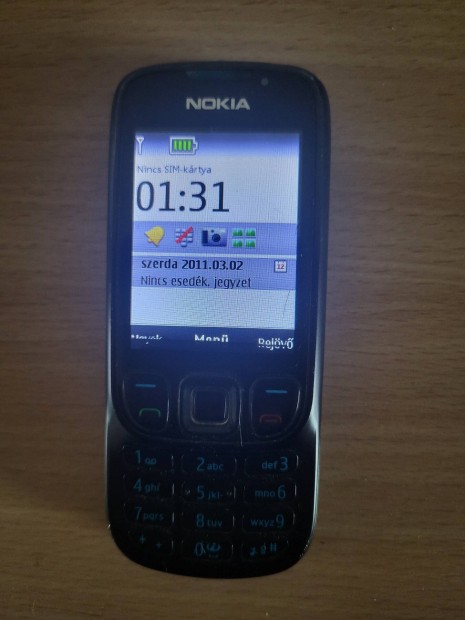 Nokia 6303c, alul repedt kijelz