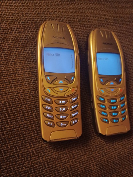Nokia 6310. 2 db