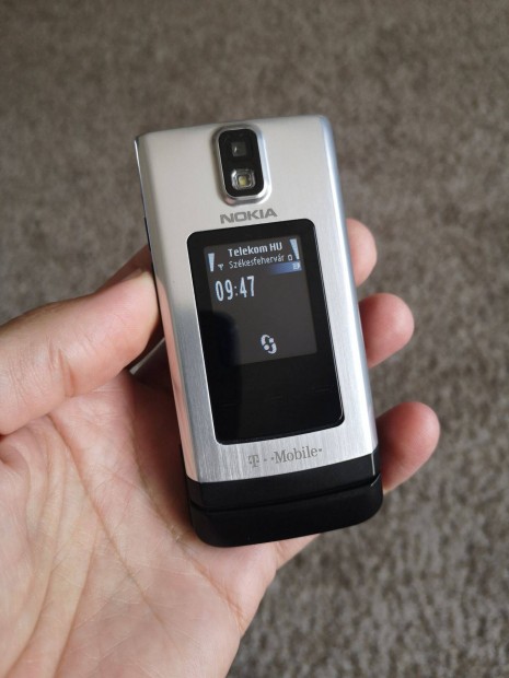 Nokia 6650 fold