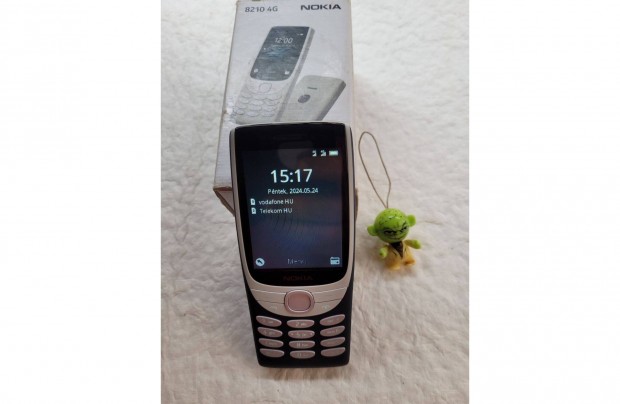 Nokia 8210 4G Fggetlen Dual mobiltelefon