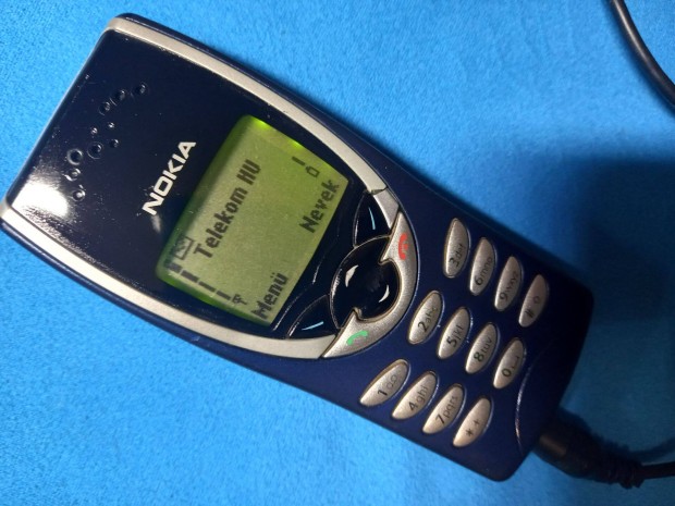 Nokia 8210 Fuggetlen