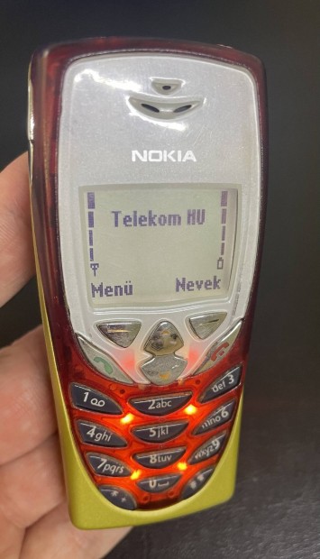 Nokia 8310 fggetlen !