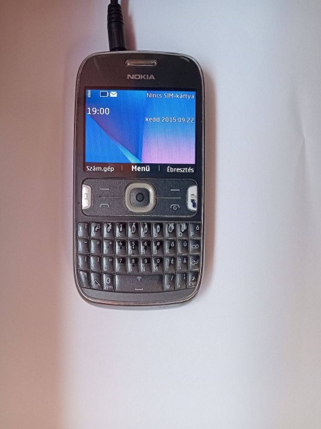 Nokia Asha 302 Retr mobil elad