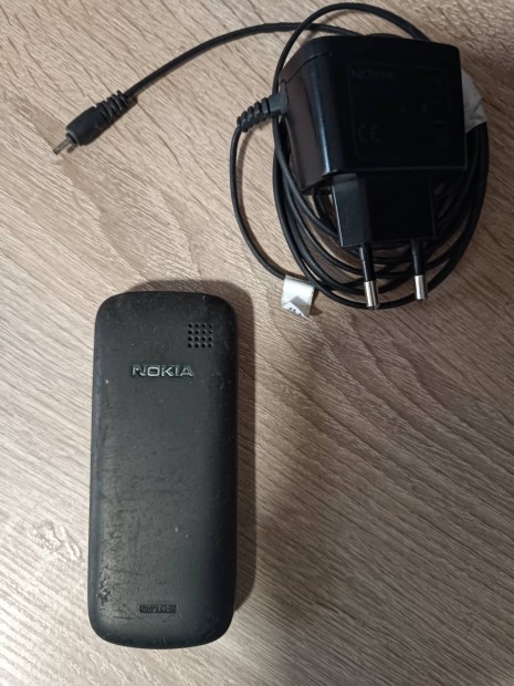 Nokia C1-02 mobiltelefon 
