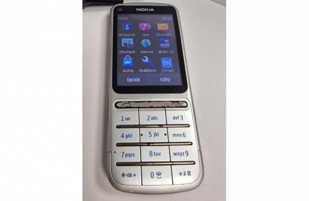 Nokia C3-01 magyar, gyri akkuval elad
