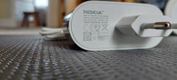 Nokia DT-900 vezetk nlkli tlt 