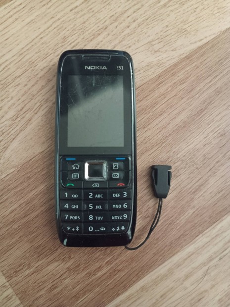 Nokia E51 s 3110 classik
