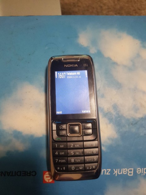 Nokia E51 retr nyomgombos telefon.