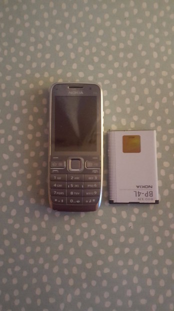 Nokia E52 Mobiltelefon Szp llapotban