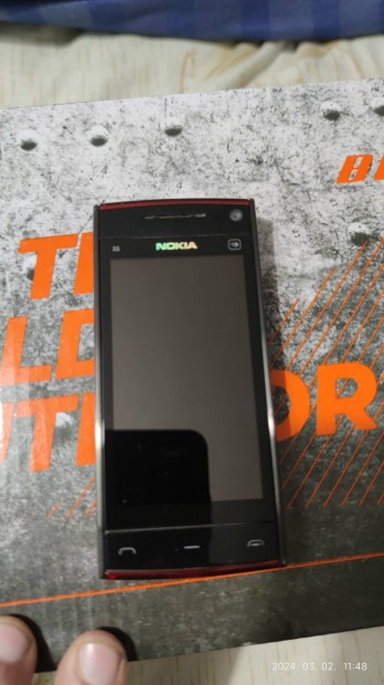 Nokia X6-00 16 GB független 