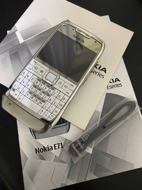 Nokia e71 fggetlen j llapot !