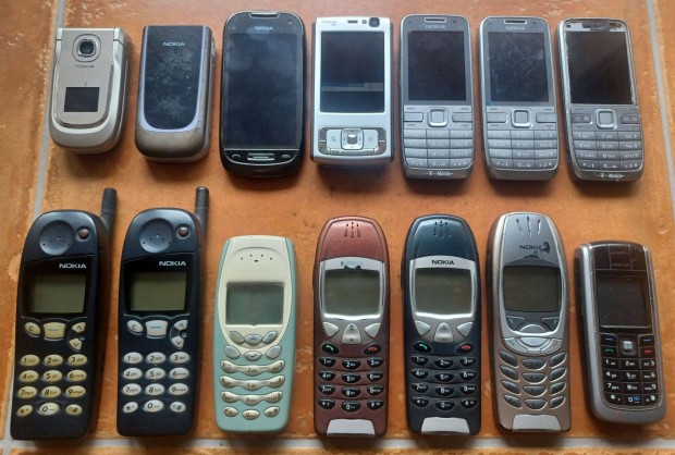 Nokia mobiltelefonok s akkumultorok eladk !