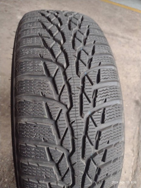 Nokian 185 / 60 R15 tli garnitra elad 8mm profillal.