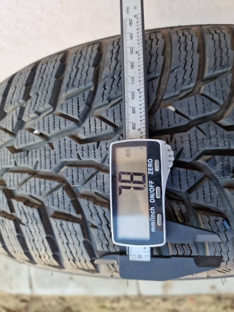 Nokian 195 55 16 Tli gumik WR D4