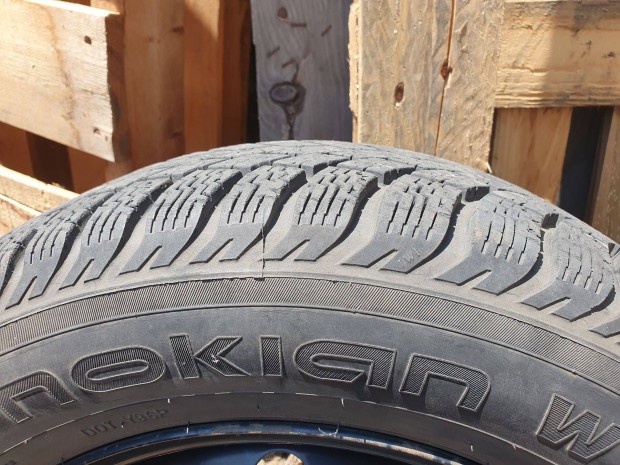 Nokian 195/65 R15 t�li gumi szett ac�l felnivel