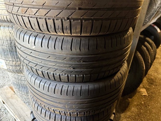 Nokian 205/60 r16 nyri gumi