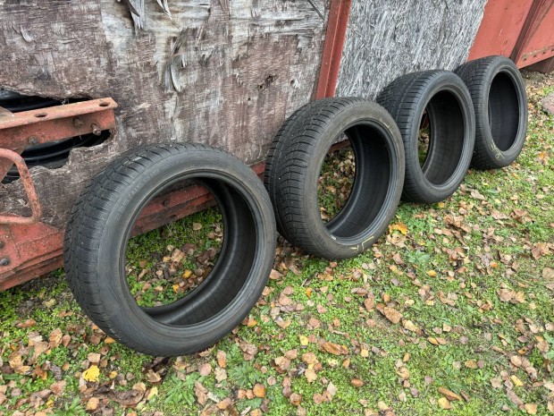 Nokian 235/45r18 XL peremvd tli