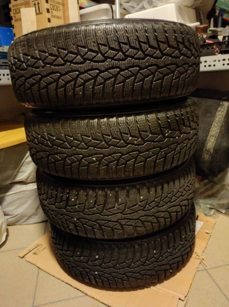 Nokian Autógumi Felnivel Eladó