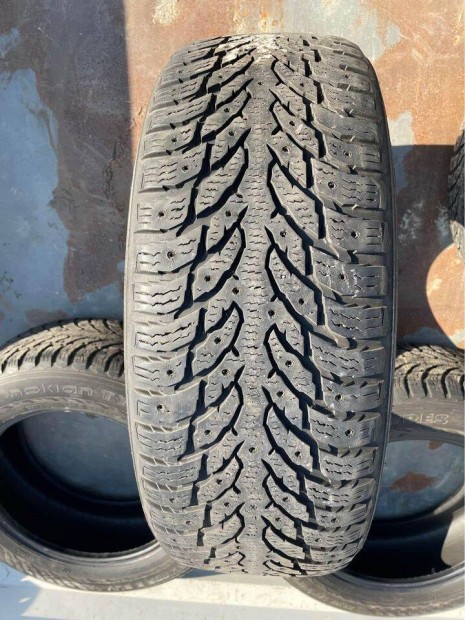 Nokian Hakkapeliitta 9 SUV 235/60-18 Tli gumi