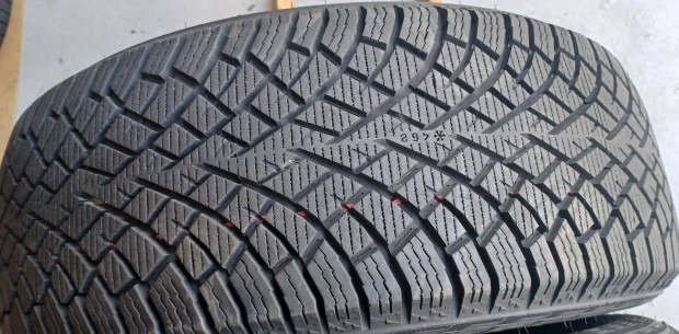 Nokian Hakkapeliitta SUV 235/55 R18 téli gumik 4db.9mm
